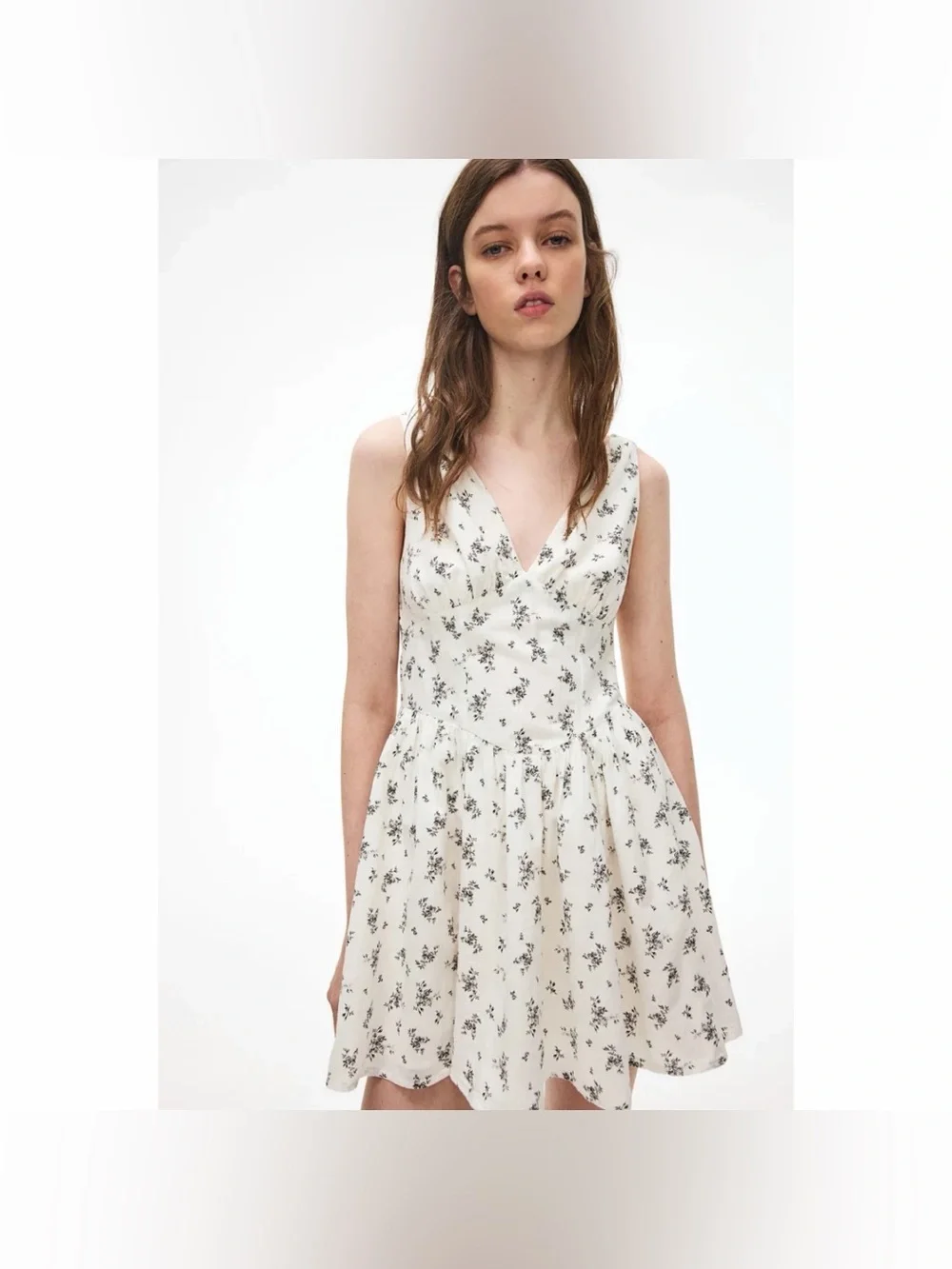 H&M Floral Print V Neck Sleeveless Flared Skirt Mini Dress - Picture 7 of 9